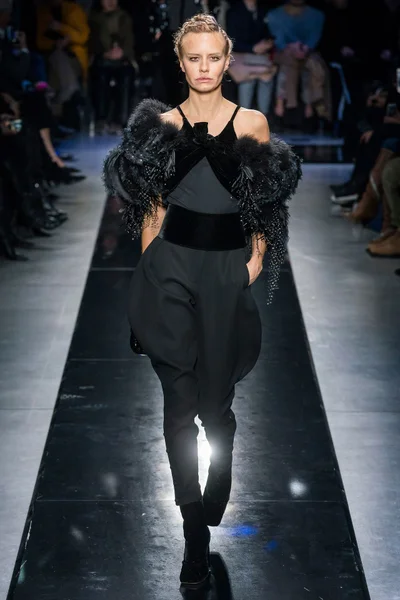 Look 95